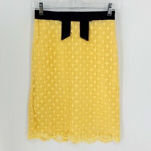 Milly of NY. Yellow skirt Y2K black band.‎ Lace. Size 2 very flattering styl…